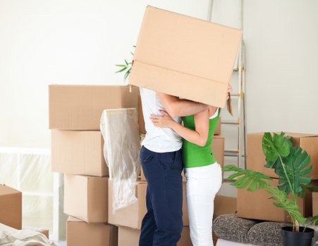 Navigating Shoreditch's busy streets with a reliable moving service
